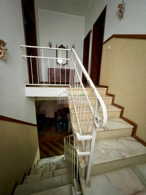 Moradia T5 para Venda em Alfandega da Fe