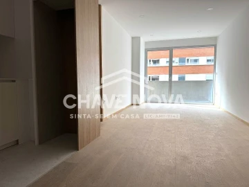 Apartamento T1 para Arrendamento em Lordelo do Ouro e Massarelos