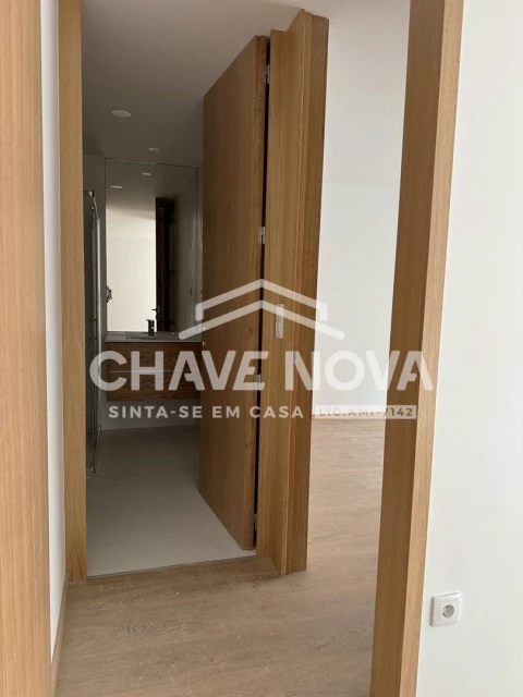 Apartamento T1 para Arrendamento em Lordelo do Ouro e Massarelos