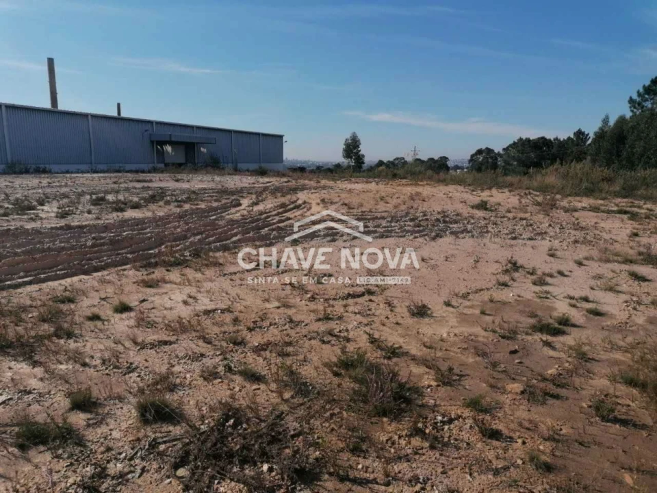 Terreno Comércio / Armazém para Venda em Gondomar (São Cosme), Valbom e Jovim Foto 1