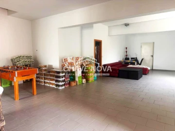 Moradia T4 para Venda em Vilar de Andorinho