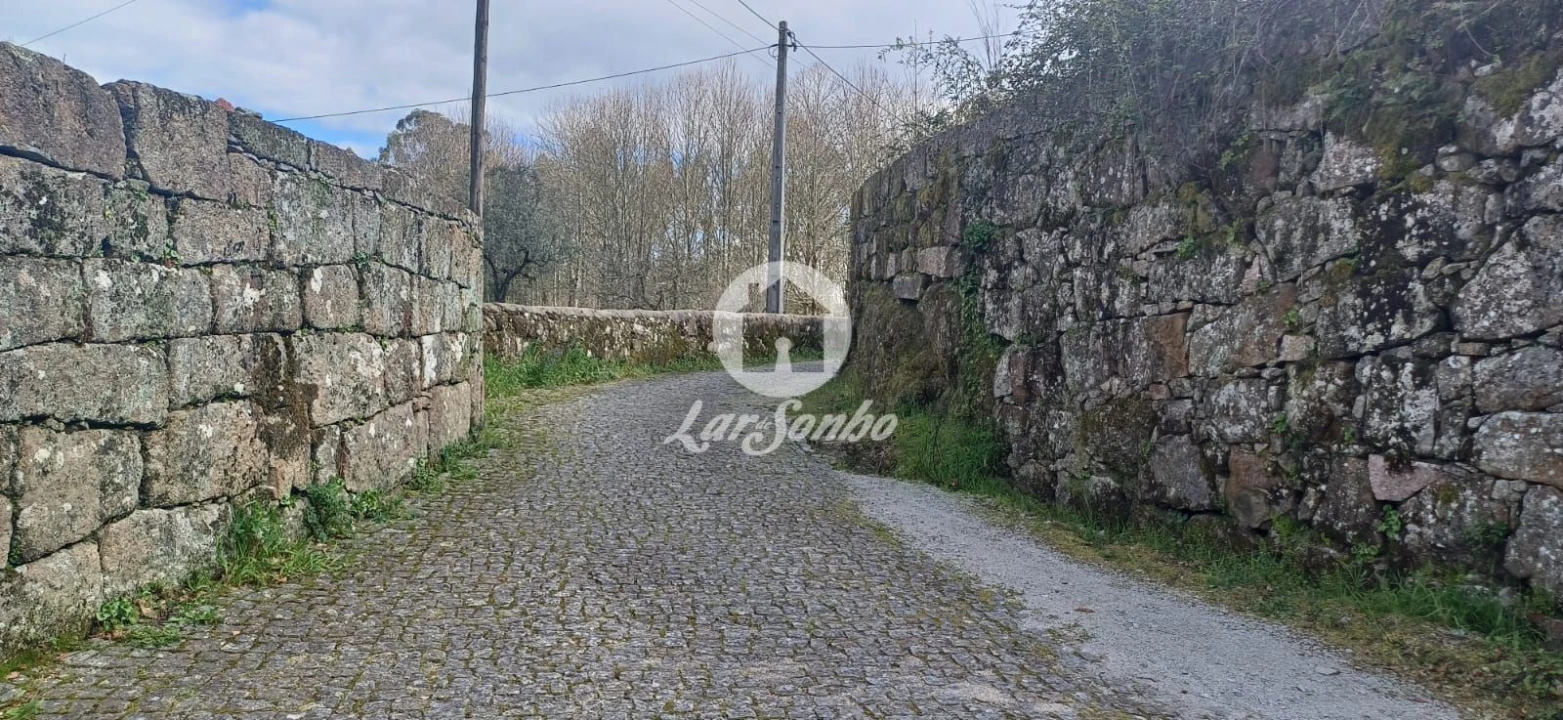 Quinta T2 para Venda em Carvalhosa Foto 1