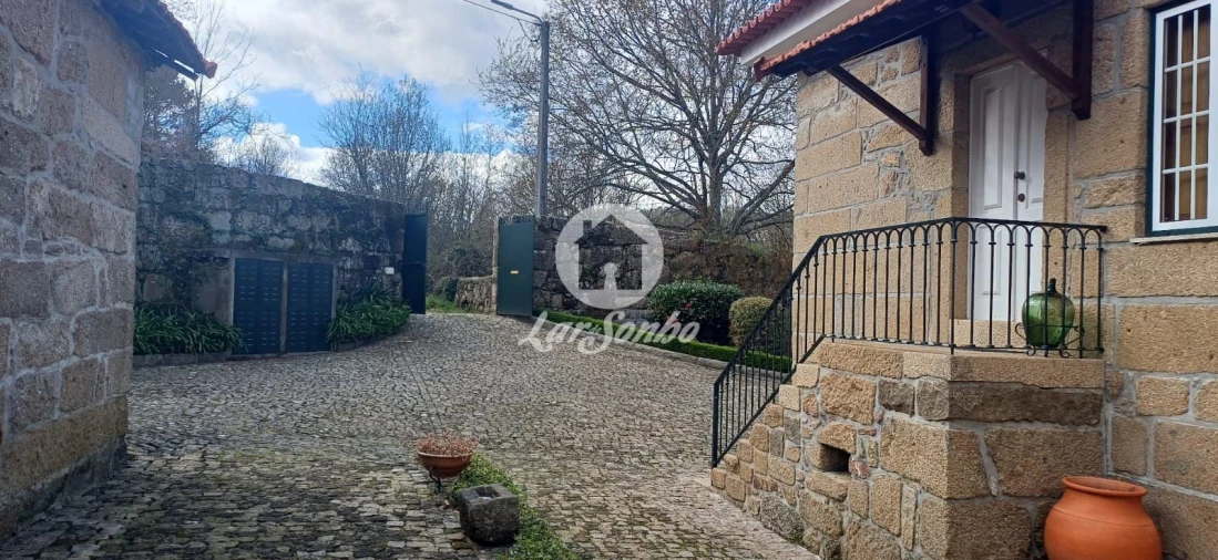 Quinta T2 para Venda em Carvalhosa Foto 32