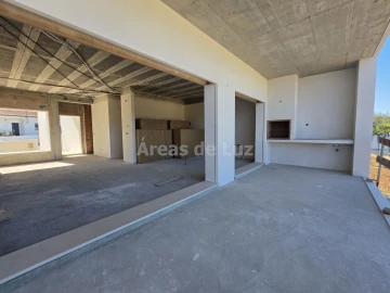 Moradia T3 para Venda em Leiria, Pousos, Barreira e Cortes