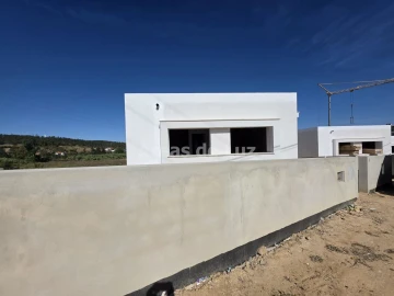 Moradia T3 para Venda em Leiria, Pousos, Barreira e Cortes