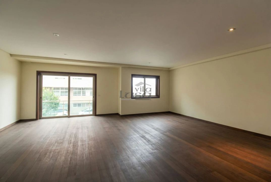 Moradia T4 para Venda em Mafamude e Vilar do Paraíso Foto 4