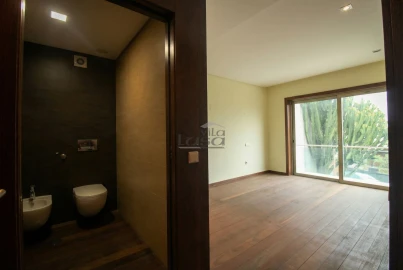 Moradia T4 para Venda em Mafamude e Vilar do Paraíso