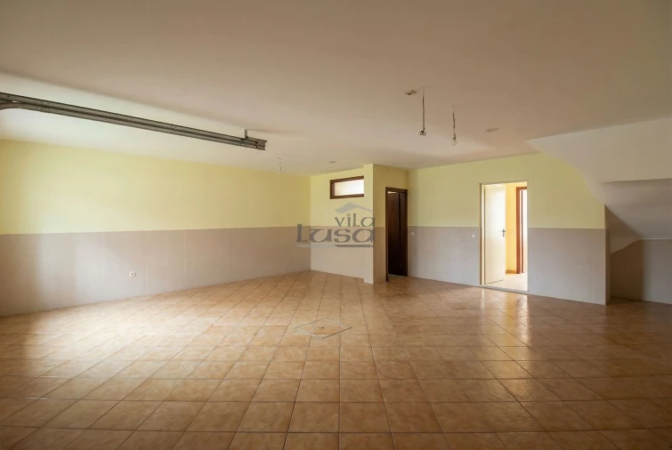 Moradia T4 para Venda em Mafamude e Vilar do Paraíso Foto 9