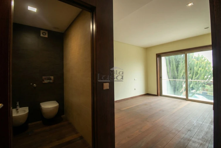 Moradia T4 para Venda em Mafamude e Vilar do Paraíso Foto 14