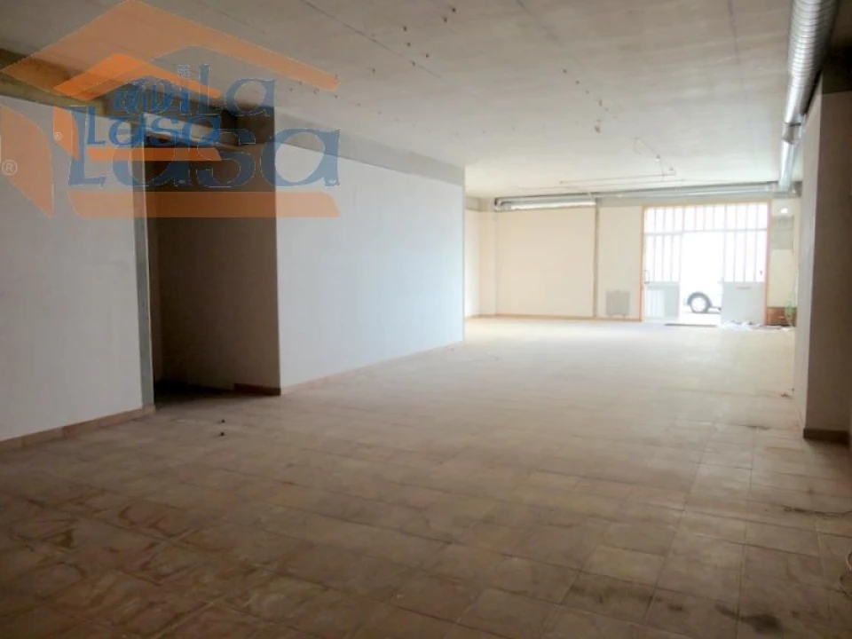 Armazém para Arrendamento em Arcozelo Foto 4