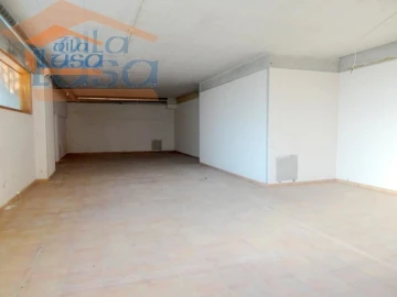 Armazém para Arrendamento em Arcozelo