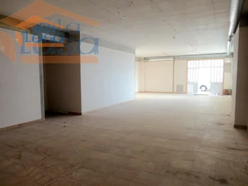 Armazém para Arrendamento em Arcozelo