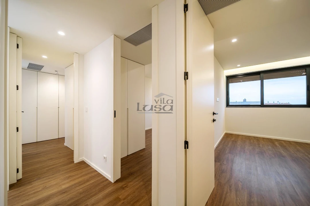 Apartamento T3 para Venda em Mafamude e Vilar do Paraíso Foto 18