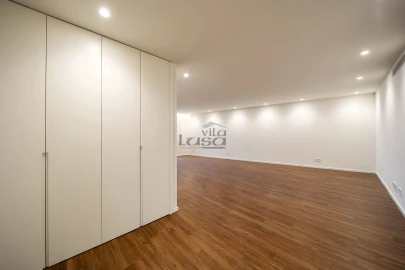 Apartamento T3 para Venda em Mafamude e Vilar do Paraíso