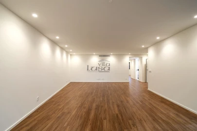 Apartamento T3 para Venda em Mafamude e Vilar do Paraíso