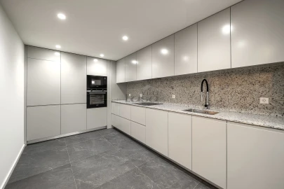 Apartamento T3 para Venda em Mafamude e Vilar do Paraíso