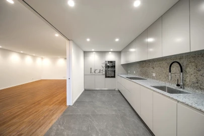 Apartamento T3 para Venda em Mafamude e Vilar do Paraíso