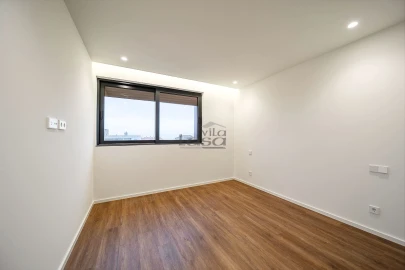 Apartamento T3 para Venda em Mafamude e Vilar do Paraíso