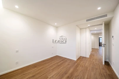 Apartamento T3 para Venda em Mafamude e Vilar do Paraíso