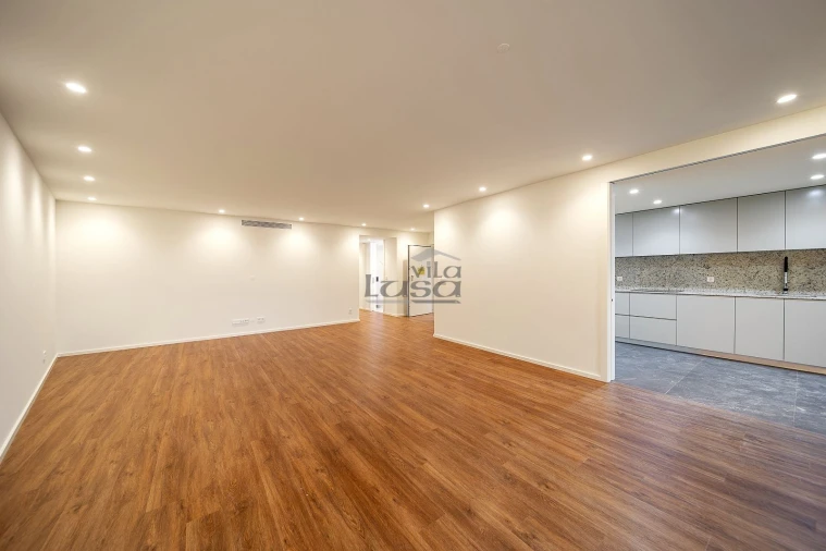 Apartamento T3 para Venda em Mafamude e Vilar do Paraíso Foto 7