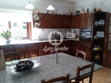 Moradia T4 para Venda em Figueiras e Covas