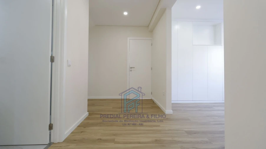 Moradia T5 para Venda em Rio Tinto Foto 9