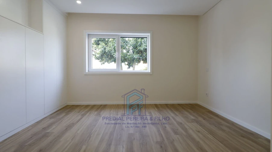 Moradia T5 para Venda em Rio Tinto Foto 10