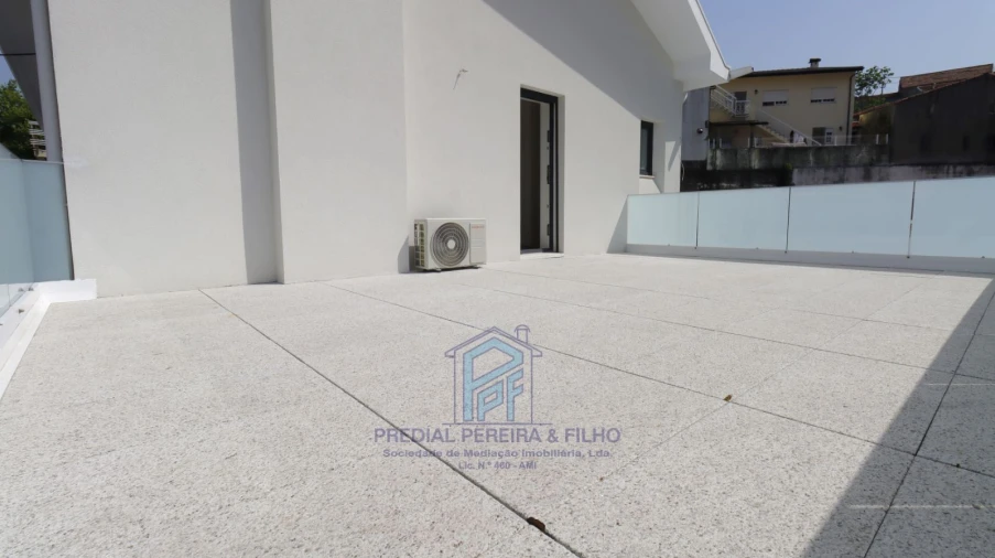 Moradia T5 para Venda em Rio Tinto Foto 15