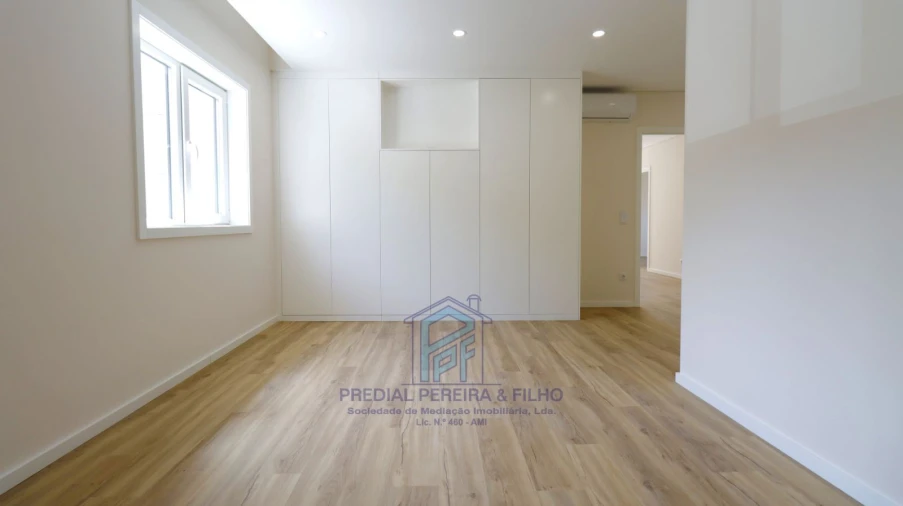 Moradia T5 para Venda em Rio Tinto Foto 26