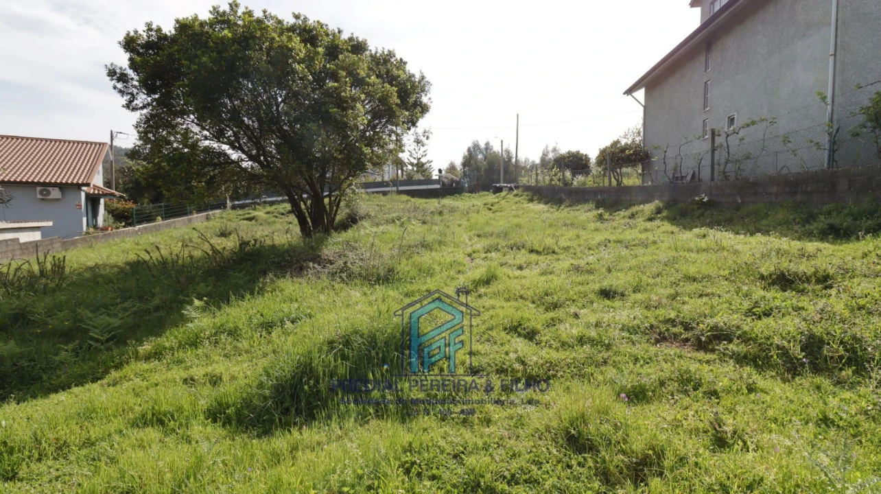 Terreno Misto para Venda em Melres e Medas Foto 12