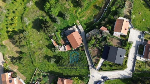 Terreno Misto para Venda em Melres e Medas