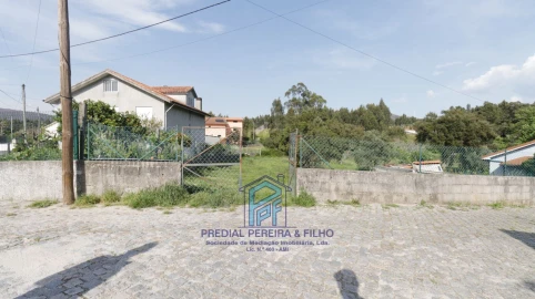 Terreno Misto para Venda em Melres e Medas