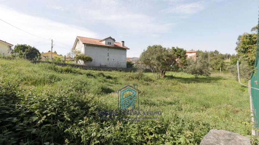 Terreno Misto para Venda em Melres e Medas Foto 9