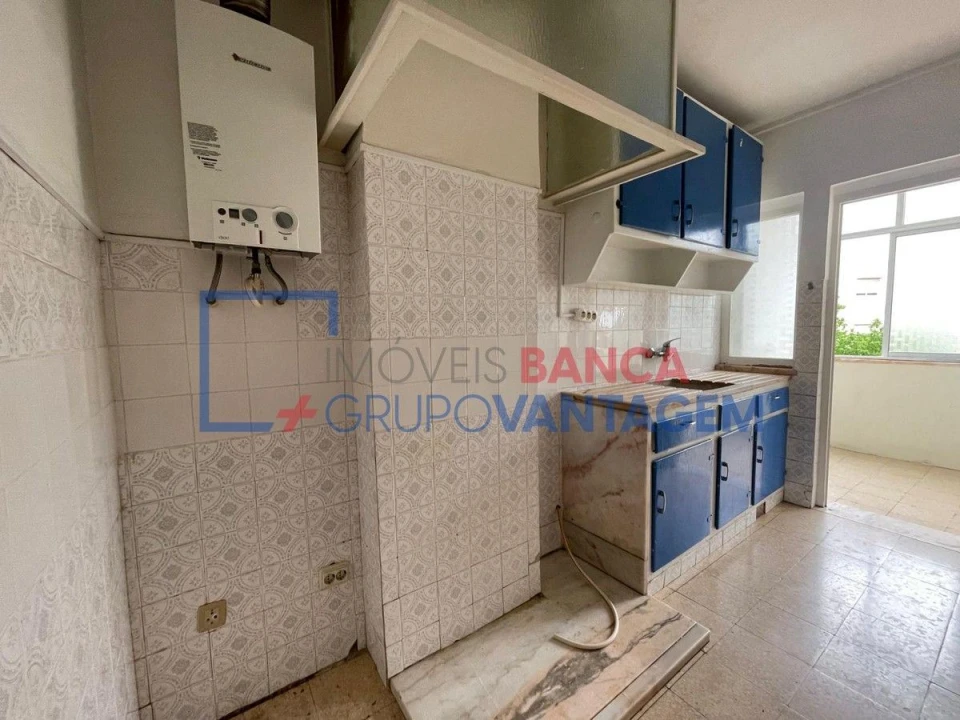 Apartamento T3 para Venda em Massamá e Monte Abraão Foto 3
