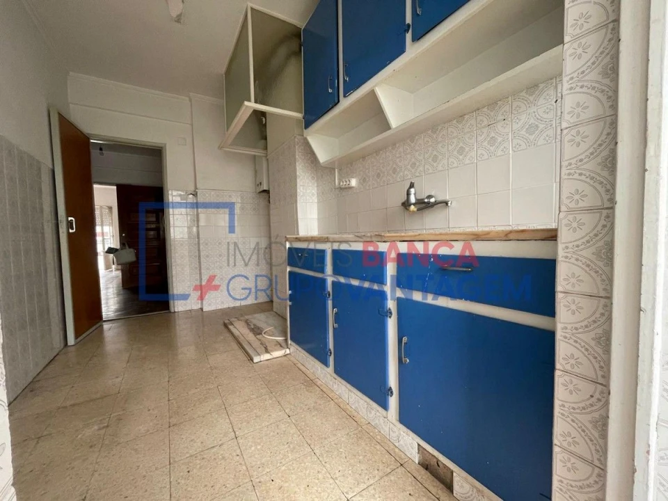 Apartamento T3 para Venda em Massamá e Monte Abraão Foto 4