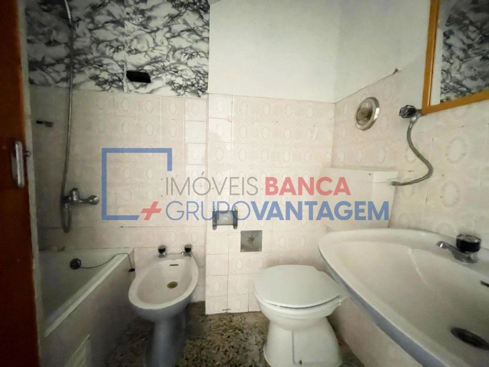 Apartamento T3 para Venda em Massamá e Monte Abraão Foto 15