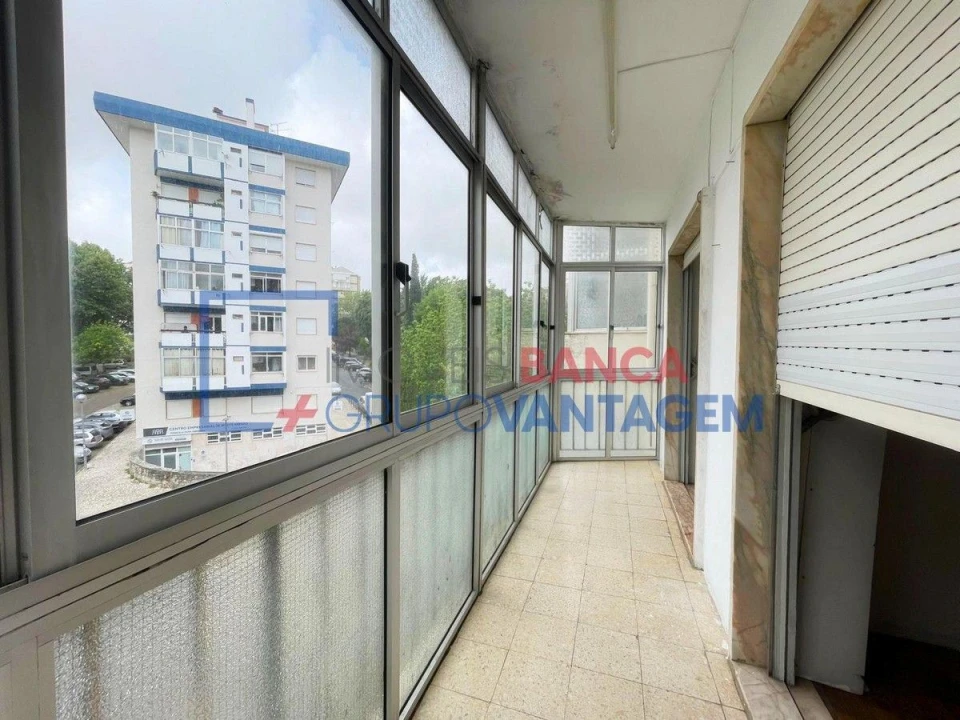 Apartamento T3 para Venda em Massamá e Monte Abraão Foto 18