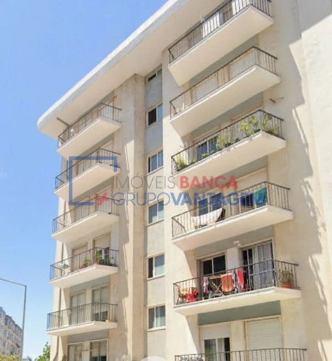 Apartamento T3 para Venda em Massamá e Monte Abraão