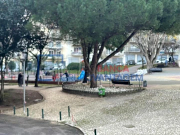 Apartamento T3 para Venda em Massamá e Monte Abraão