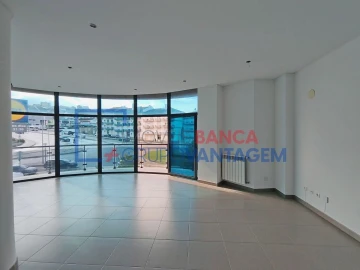 Apartamento T3 para Venda em Marvila, Ribeira Santarém, São Salvador, São Nicolau