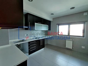 Apartamento T3 para Venda em Marvila, Ribeira Santarém, São Salvador, São Nicolau