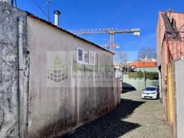 Moradia T3 para Venda em Aldoar, Foz do Douro e Nevogilde