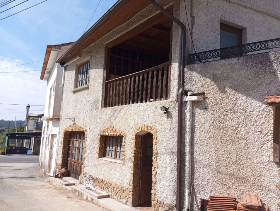 Moradia T2 para Venda em Rio de Couros e Casal dos Bernardos Foto 1