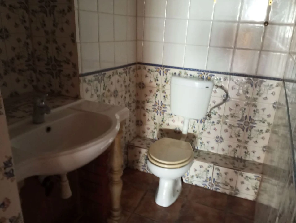 Moradia T2 para Venda em Rio de Couros e Casal dos Bernardos Foto 5