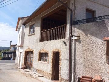 Moradia T2 para Venda em Rio de Couros e Casal dos Bernardos