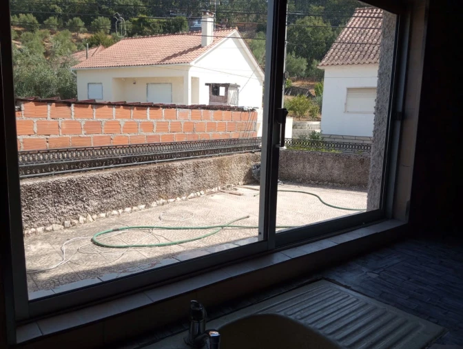 Moradia T2 para Venda em Rio de Couros e Casal dos Bernardos Foto 13