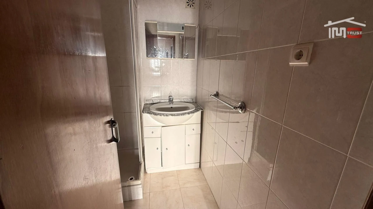 Moradia T8 para Venda em Povoa da Isenta Foto 29
