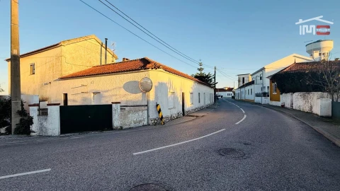Moradia T8 para Venda em Povoa da Isenta