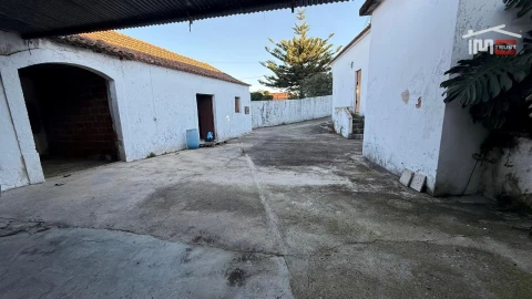 Moradia T8 para Venda em Povoa da Isenta
