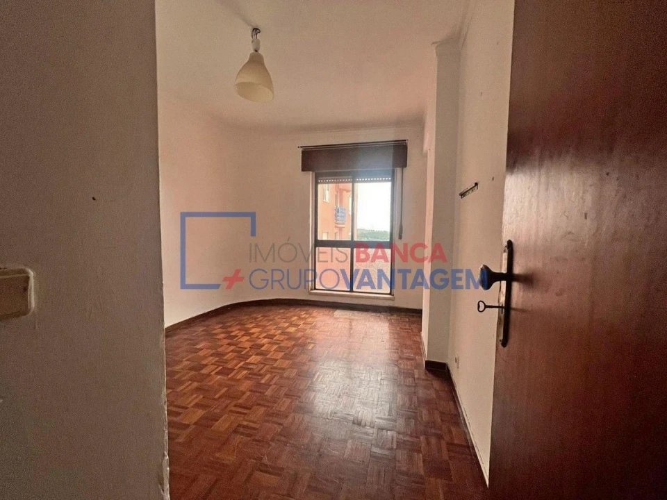 Apartamento T2 para Venda em Cacém e São Marcos Foto 2